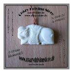 Rohmaterial , Knochenschnitzerei , liegender Bison , wei�...